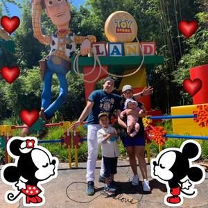 Meet your Posher, Eva